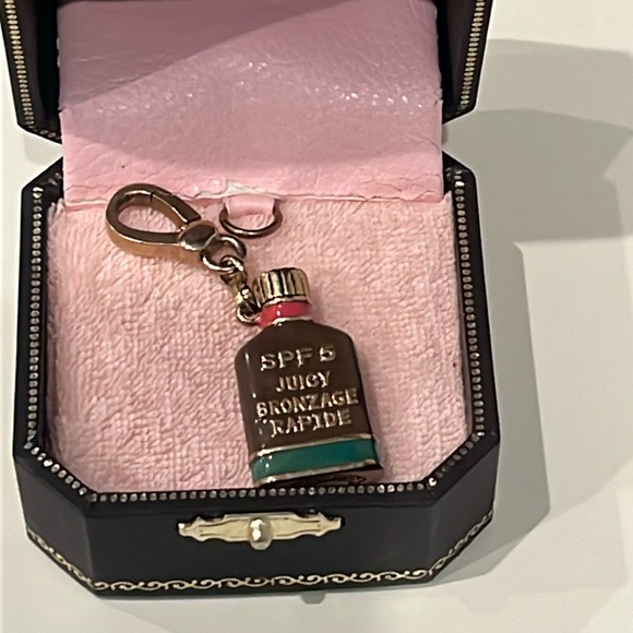 Juicy Couture Rare Vintage Suntan Lotion Charm - Picture 14 of 14